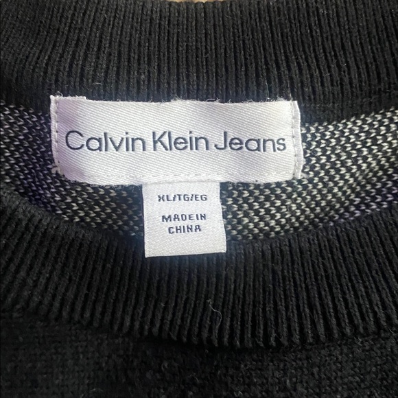 Calvin Klein Black Sweater with White Logo - Picture 2 of 2